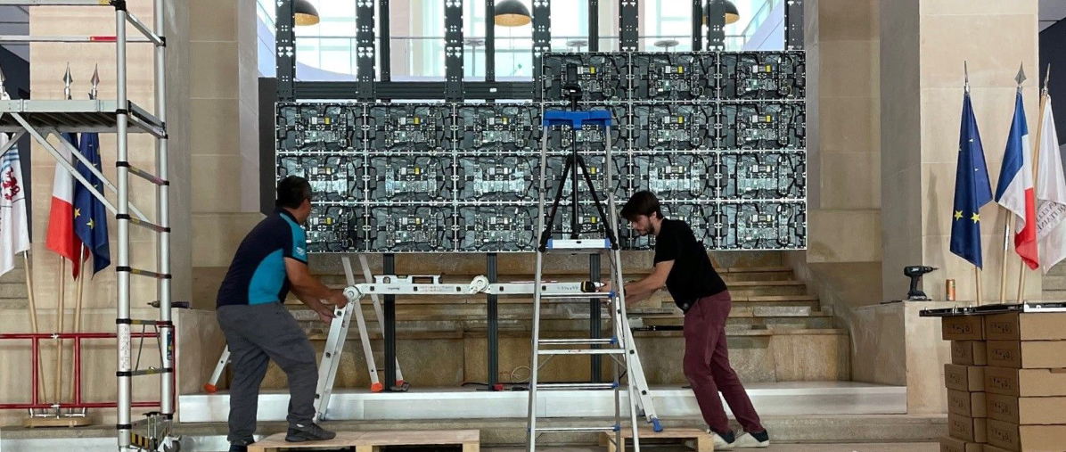 Installation d'un mur d'image led par Abaques Audiovisuel pour la Région Nouvelle Aquitaine